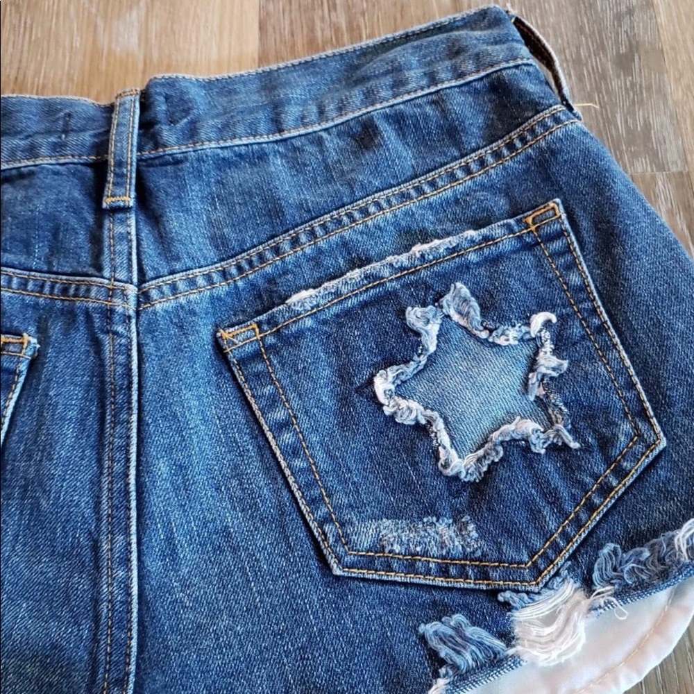 Super cute denim shorts - Picture 5 of 9